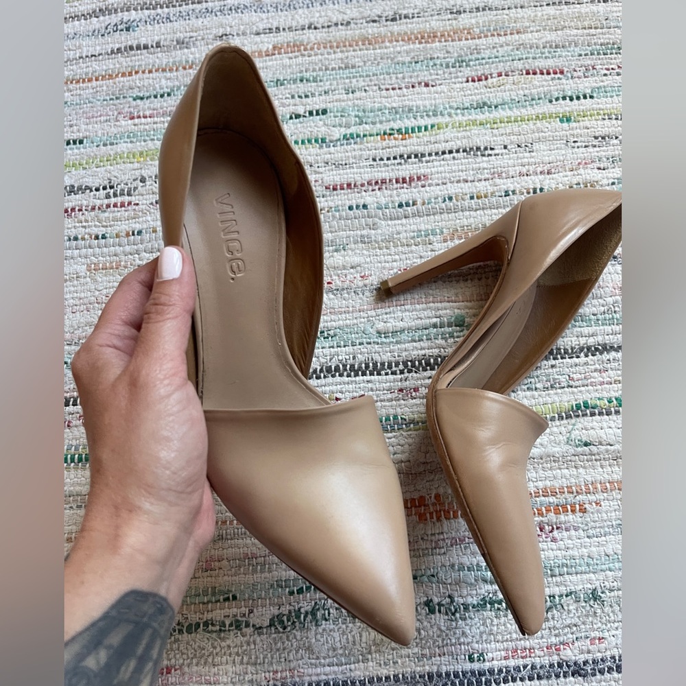 Vince d'orsay Nude heels size 6.5 37